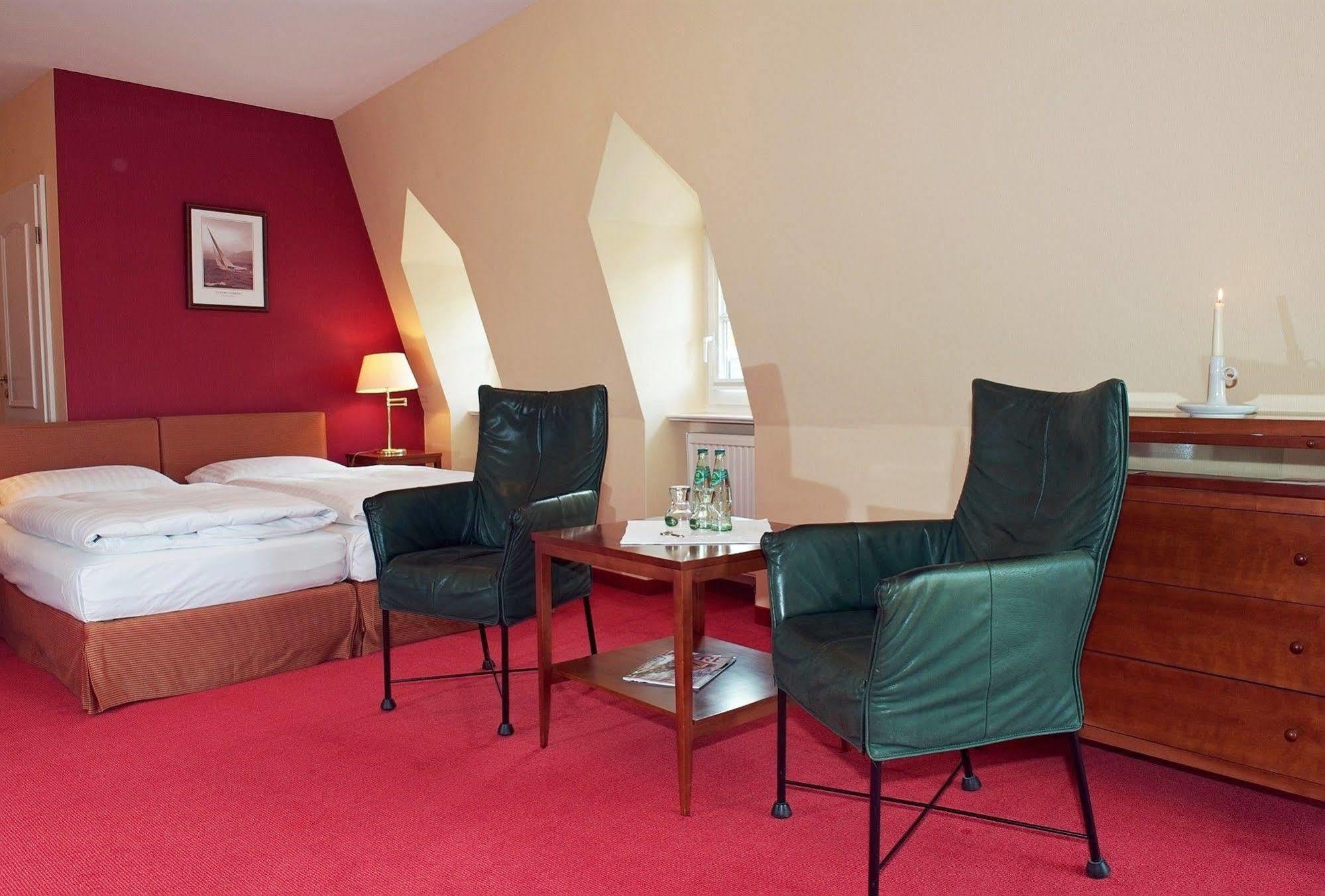 Romantik Hotel Kaufmannshof Bergen Auf Rugen Dış mekan fotoğraf
